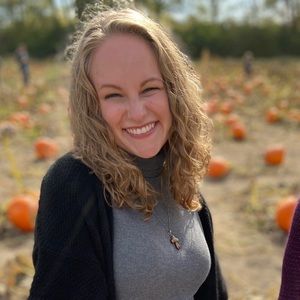 Meet your Posher, Emily